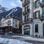 Montcler Moderne Et Spacieux Trois Ch Hypercentre Avec Vue *