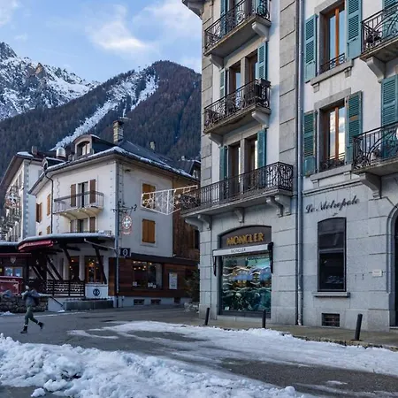 Montcler Moderne Et Spacieux Trois Ch Hypercentre Avec Vue *