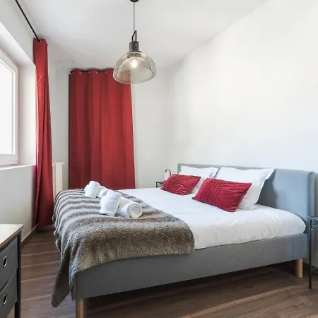 Montcler Moderne Et Spacieux Trois Ch Hypercentre Avec Vue Διαμέρισμα