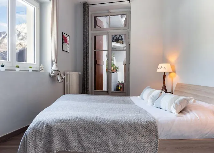 Montcler Moderne Et Spacieux Trois Ch Hypercentre Avec Vue شقة *