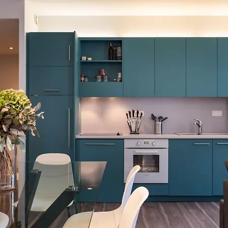 Montcler Moderne Et Spacieux Trois Ch Hypercentre Avec Vue Apartmán *